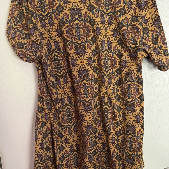 Lularoe size large floral print perfect tee - Picture 3 of 5